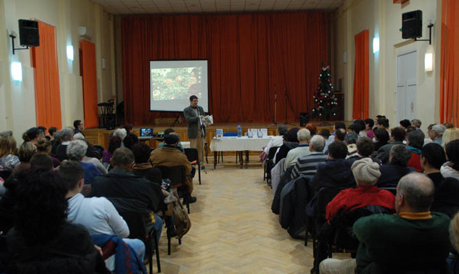 Paskó atya könyvbemutatója 2015. december 30. képek